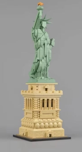 21042 - Statue of Liberty 1685 Pieces