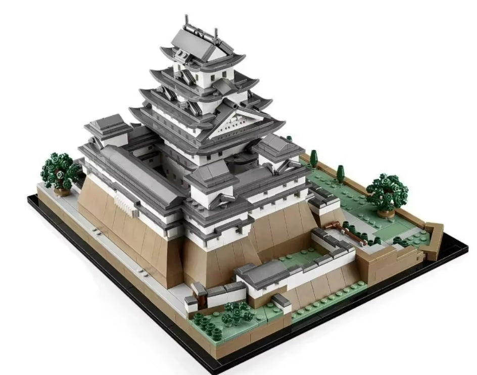 21060 - Himeji Castle 2125 Pieces