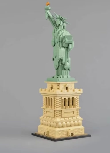 21042 - Statue of Liberty 1685 Pieces