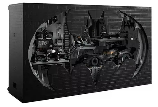 76252 - Batcave Shadowbox 3981 Pieces